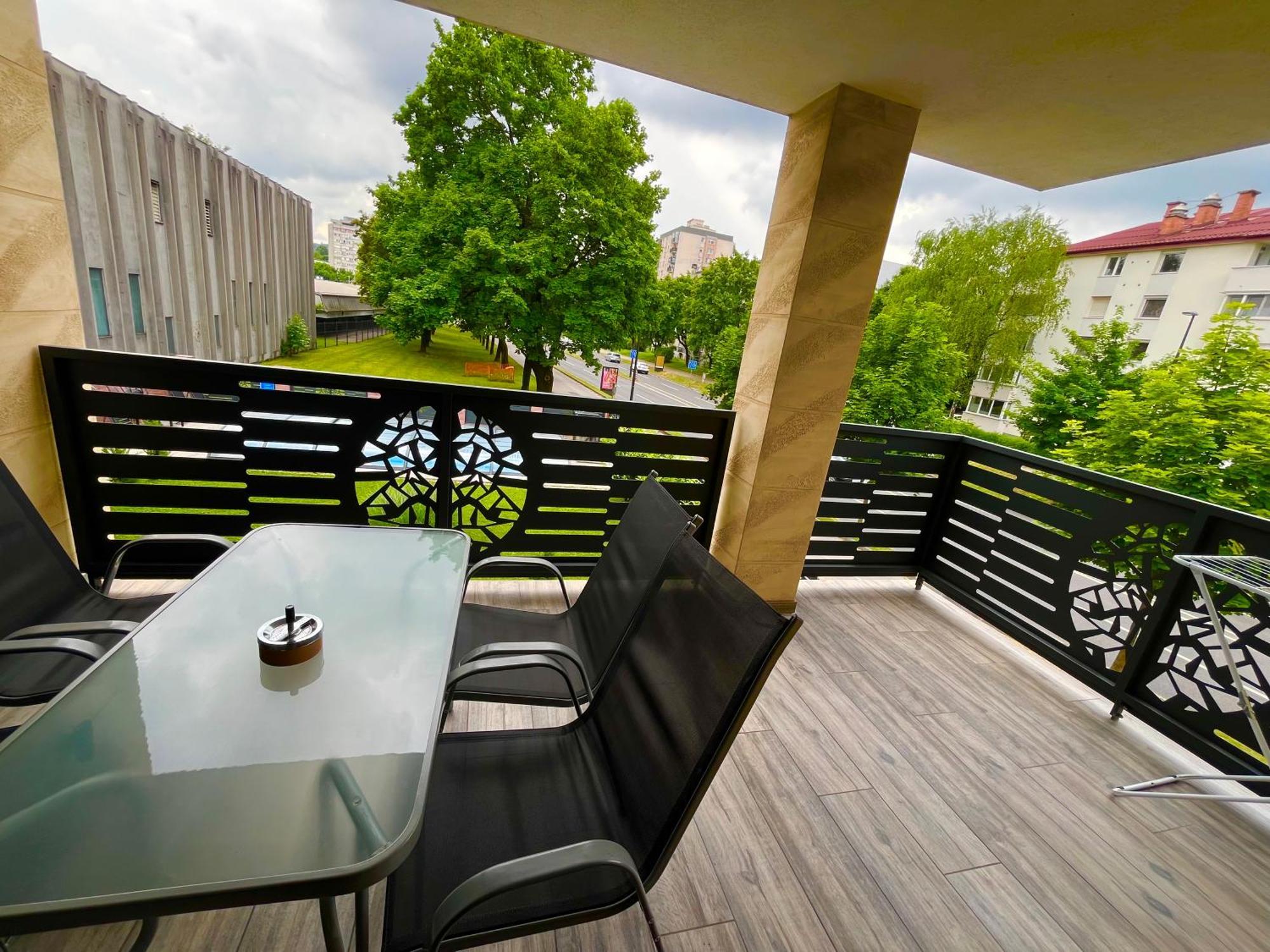 Villa Moste With Pool & Ev Station Ljubljana Buitenkant foto